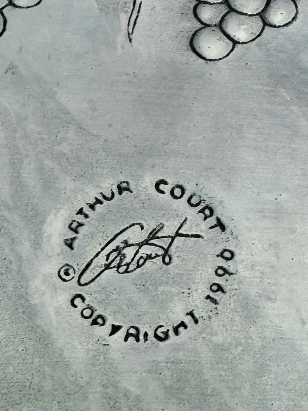 Arthur Court Oval Grape Serving Tray Dish 1990 Signed 13.5 
